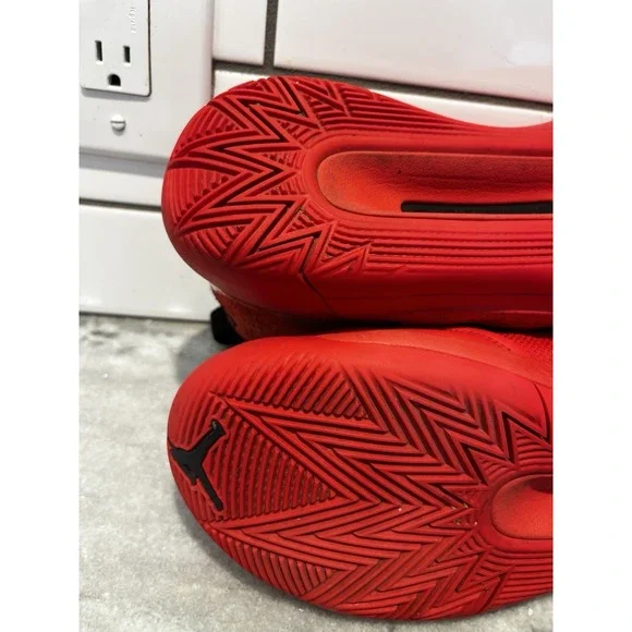 Clean Jordan Defy Sp Nike Red Black Bulls Bred CJ7698-600 - Mens Size 10.5 - Picture 6 of 11